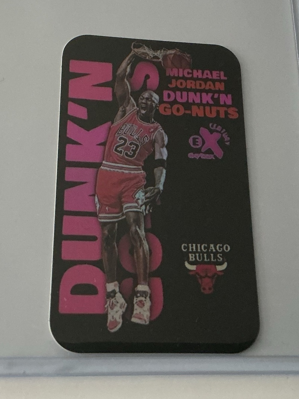 1998-99 Skybox EX Michael Jordan Dunk N Go Nuts Black Refractor Tobacco Card